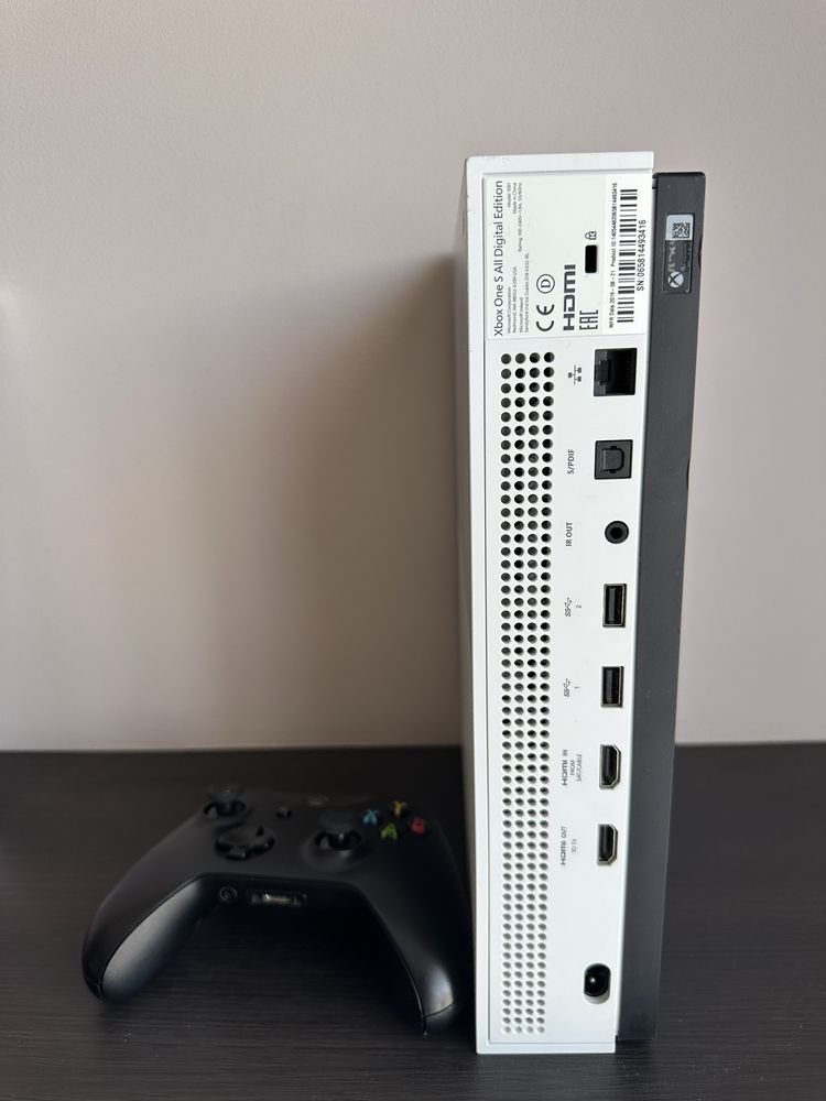Xbox One S z dyskiem 1TB