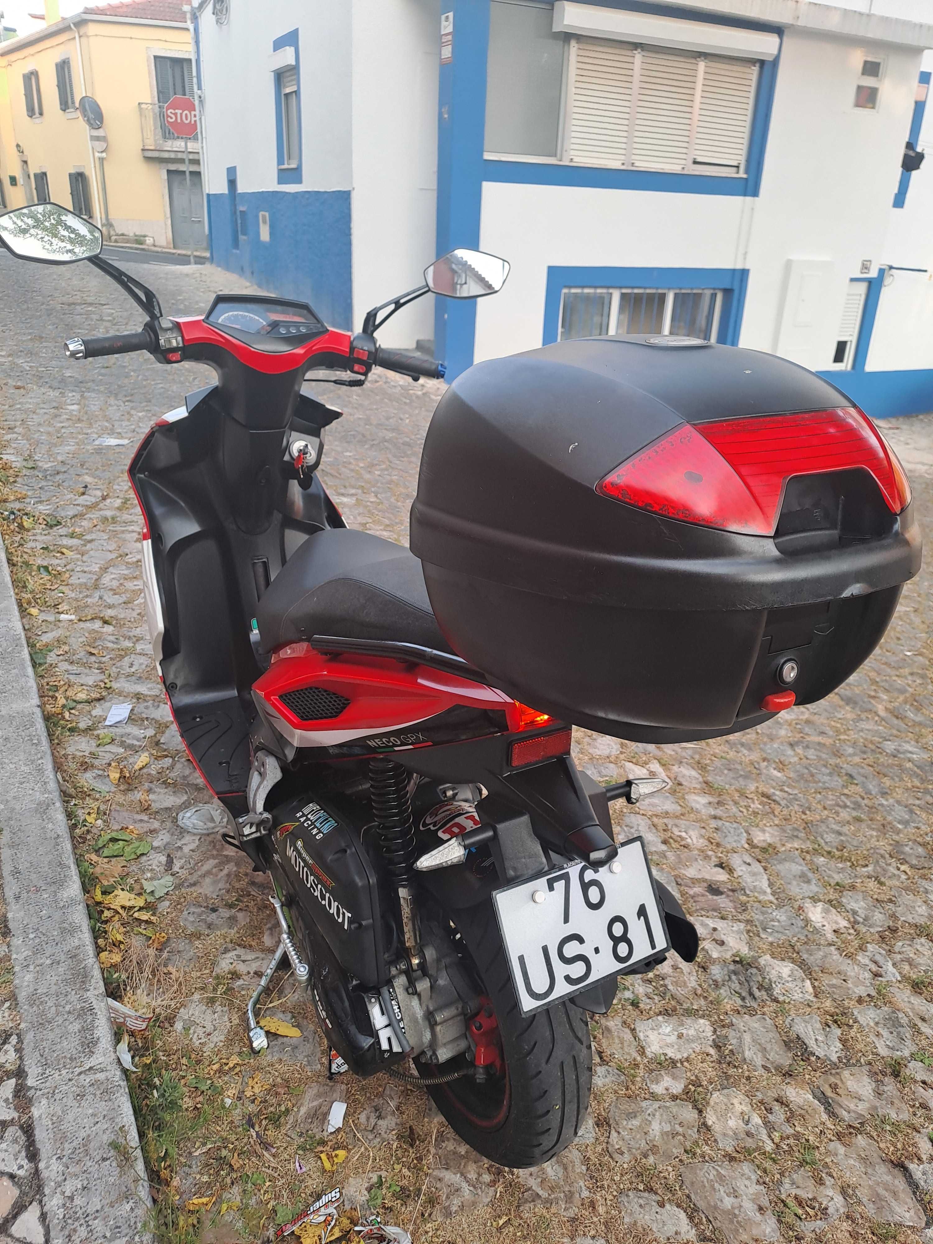 Vendo scooter NECO125