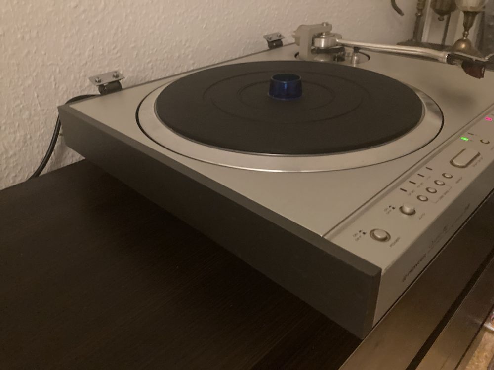 Pioneer PL 630 gramofon+ Ortofon 2M Red