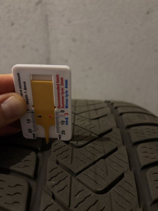 Koła zimowe plus czujniki BMW styling 796M Pirelli SottoZero run flat