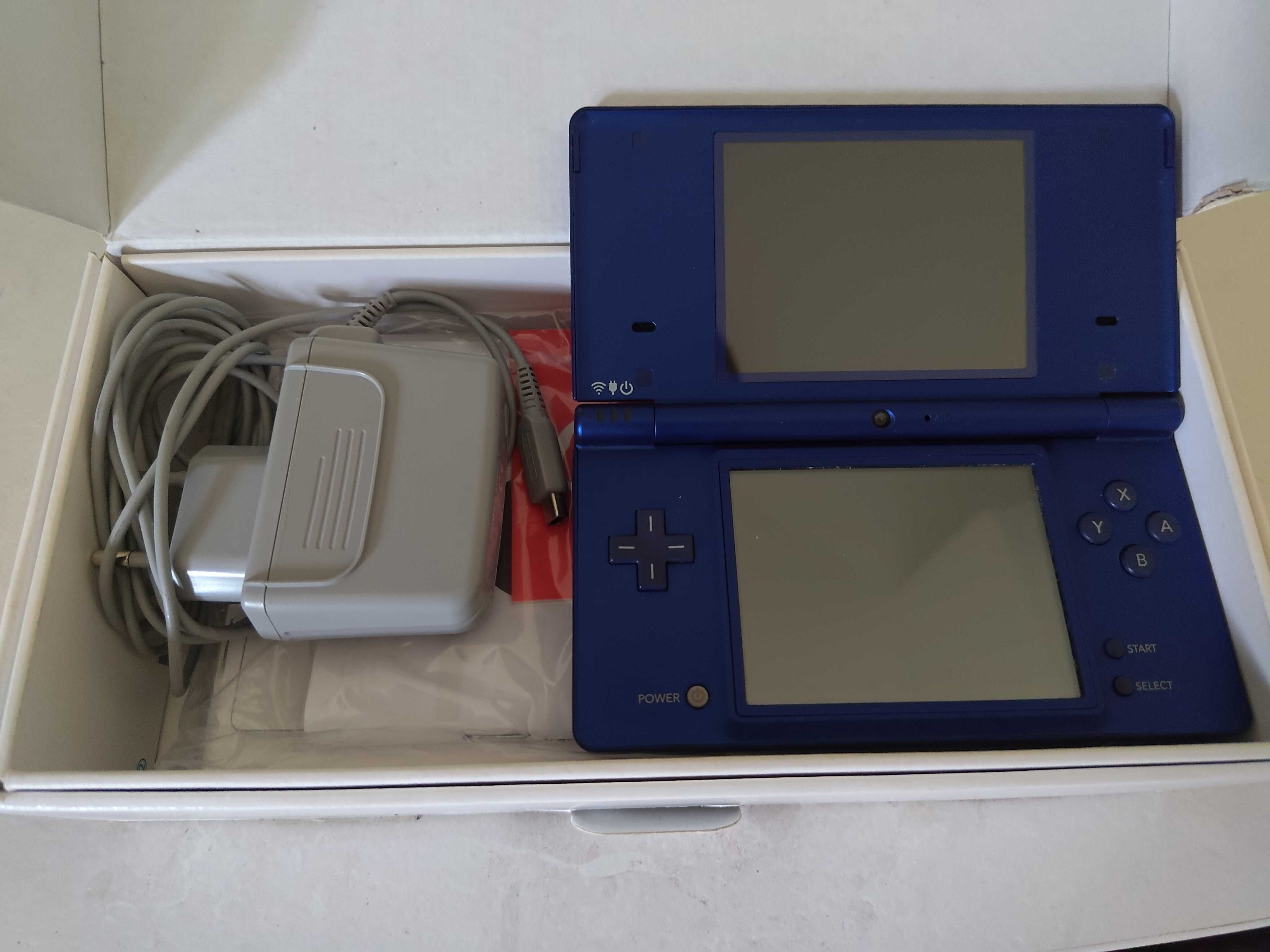 Konsola Nintendo DSi komplet pudełko