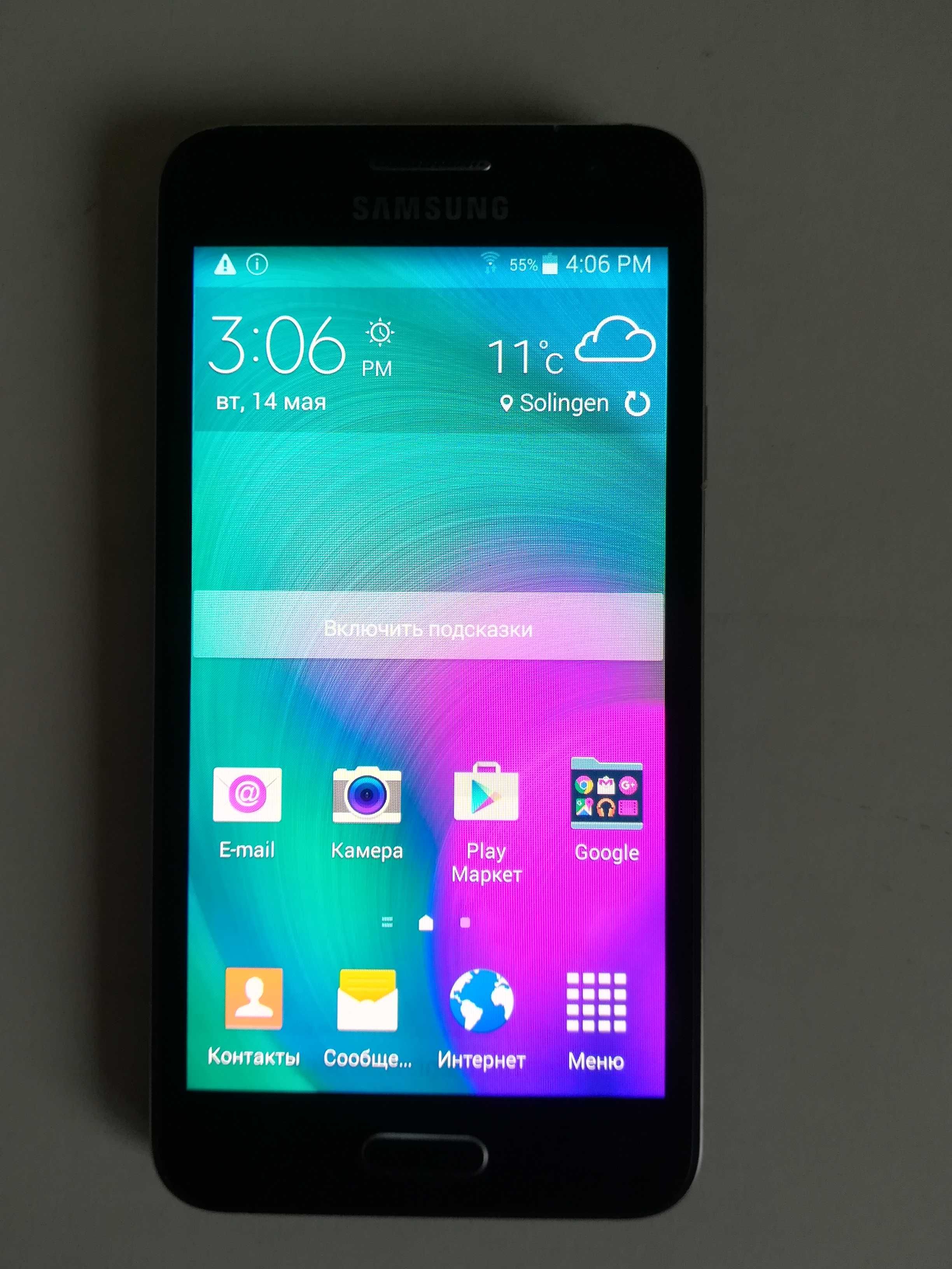 Мобильный телефон Samsung Galaxy A3 Demo Unit
SM-A300XU