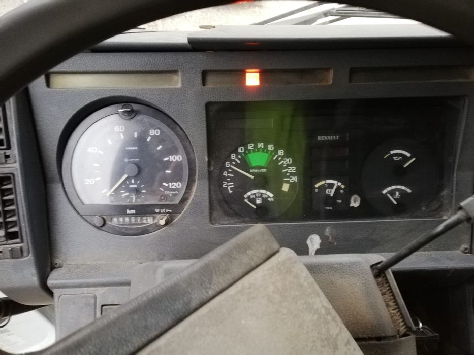 Camiao porta maquinas