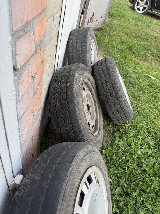 Комплект дисков с резиной VW 5 112 5/112 T4 195/70/15