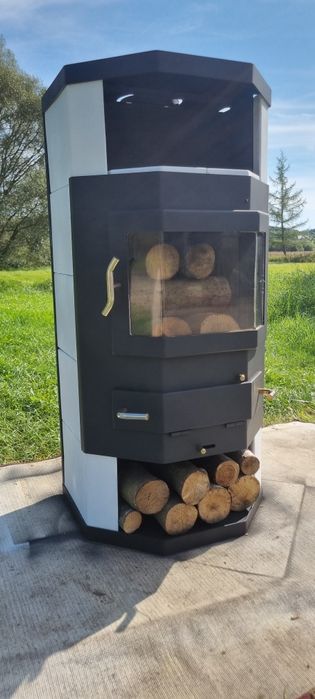Kominek wolnostojacy 9 Kw . Koza .Piecyk