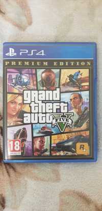 Диск GTA V PREMIUM EDITION с сетевой игрой и дополнением к ней для PS4