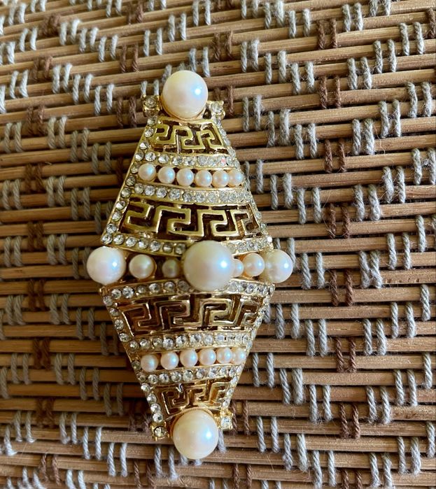 Вінтажна брошка