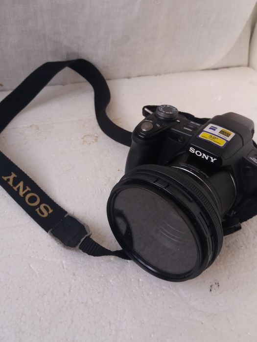 Продается фотоаппарат Sony  DSC-H50