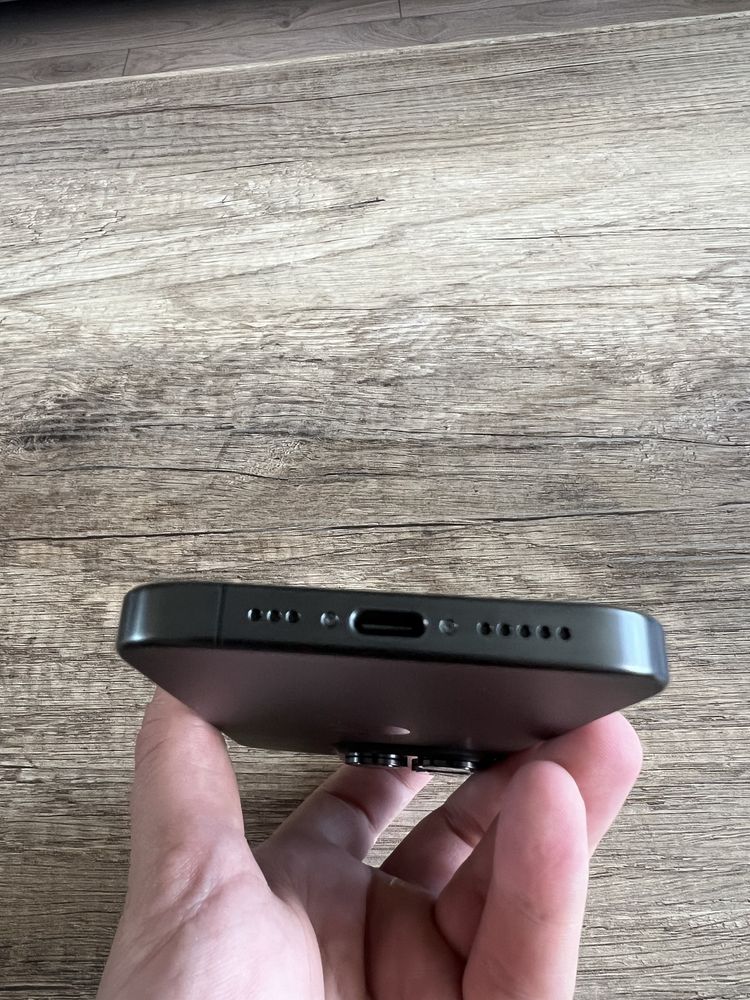 IPhone 15 Pro 128 Black Titanium идеал на запчасти!