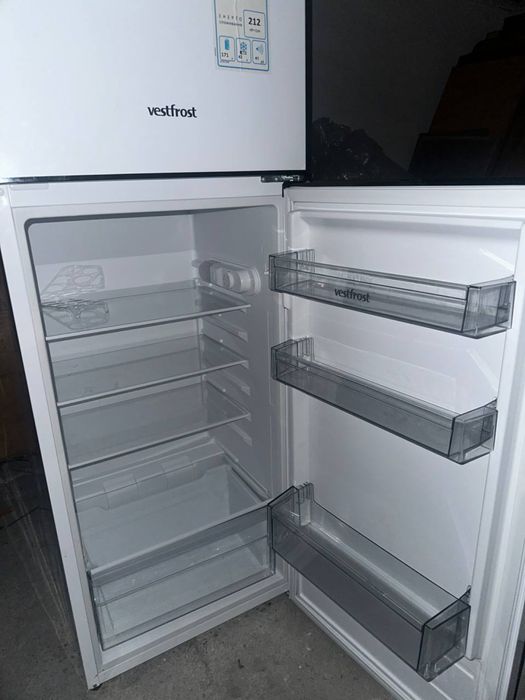 Холодильник vestfrost
