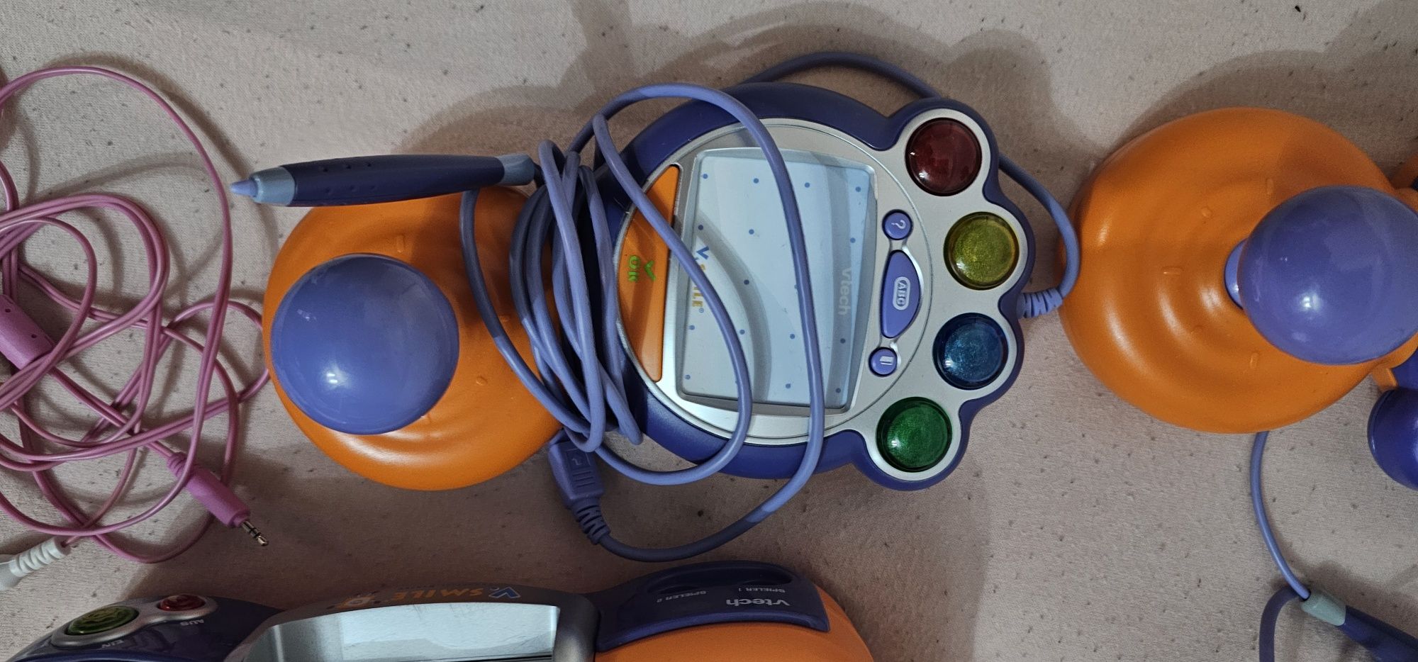 Vtech v smile konsola + gra 2x joystick