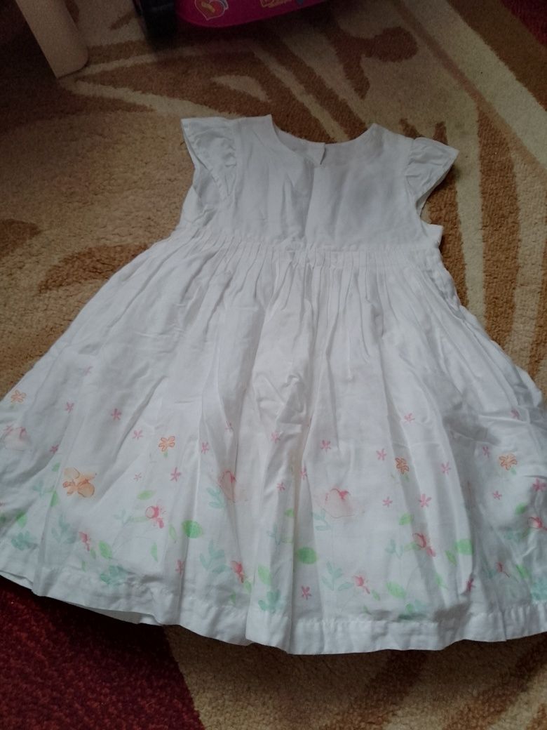 Дитяча сукня (плаття)