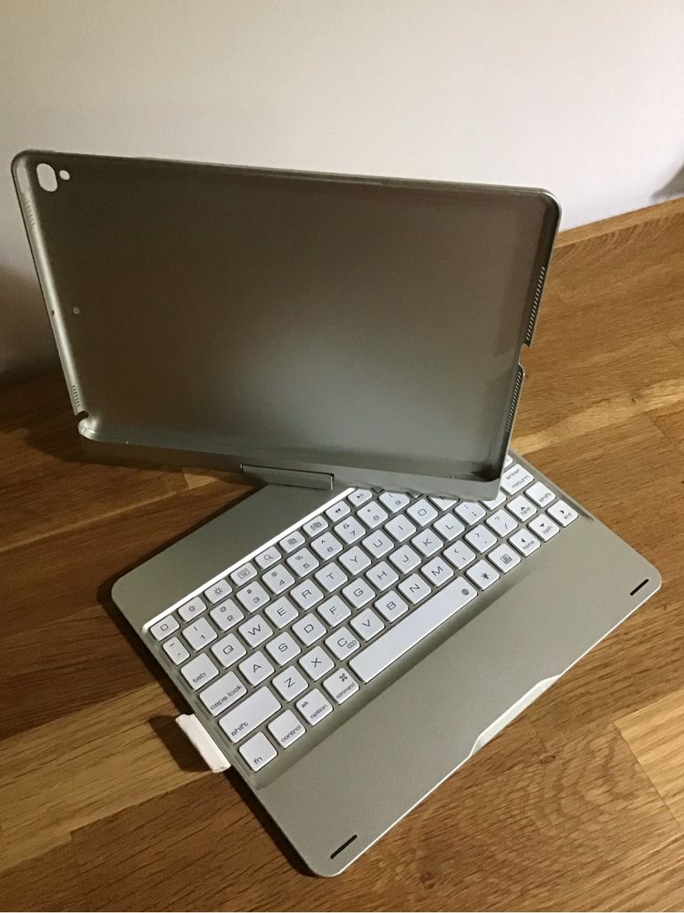 Capa com teclado para ipad 9.7 rotativa