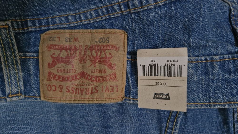 Продам нові чоловічі джинси Levi's 502