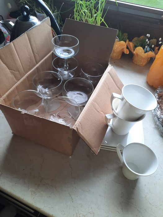 Oddam nowe szklanki do piwa, naczynia, kieliszki i filiżanki