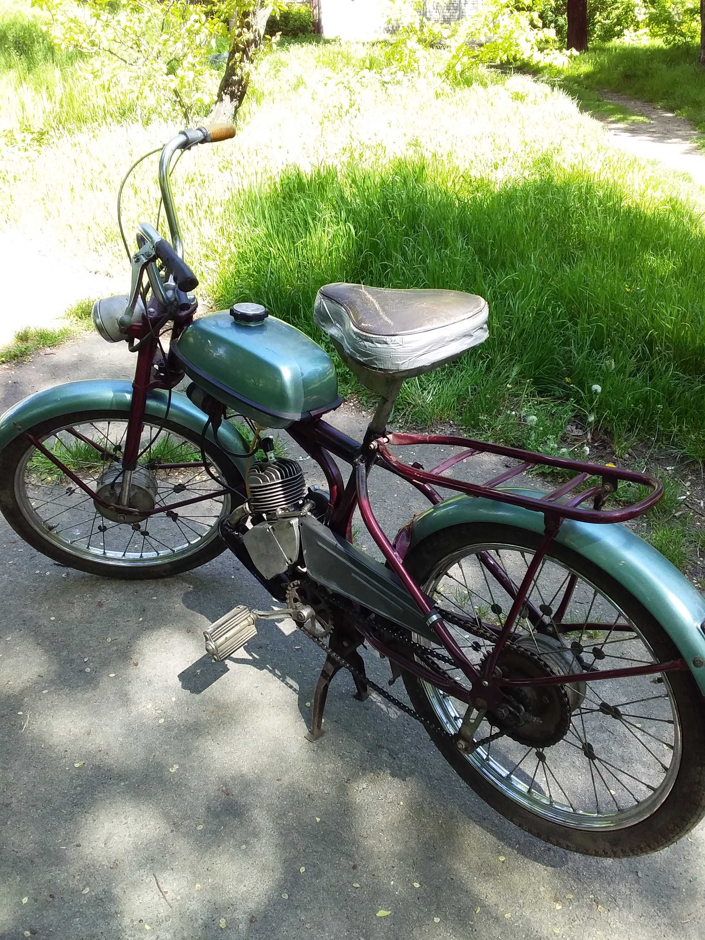 Продам мопед дырчик ЛВЗ В-902, Рига-11-01 и ЗИФ-77.