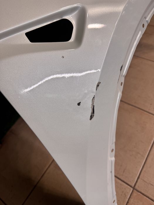Крыло переднее правое tesla model Y