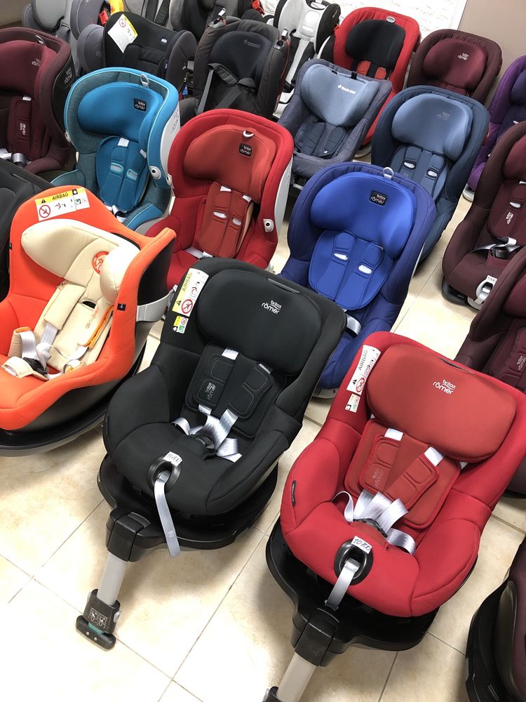 Автокрісла Шоурум Britax Römer Cybex Recaro Maxi Cosi бустер