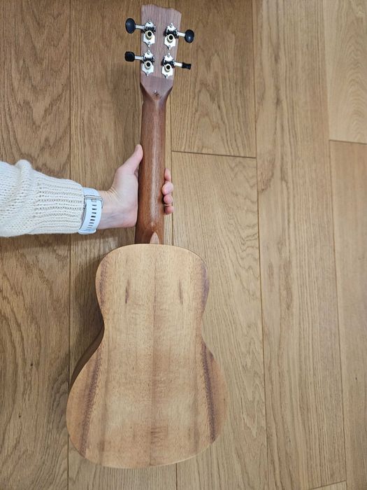 Ukulele koncertowe Cordoba 28C