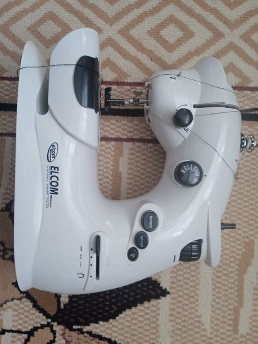 Срочно швейная електричная машина ELCOM.