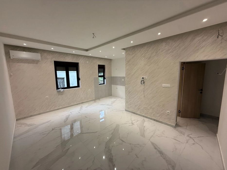 Продается квартира с 1 спальней, Тиват