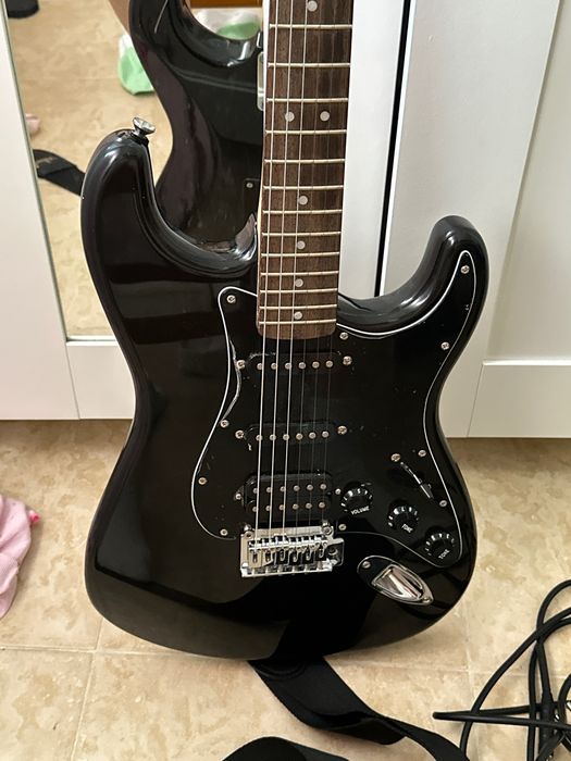 Vendo duas guitarras em separado