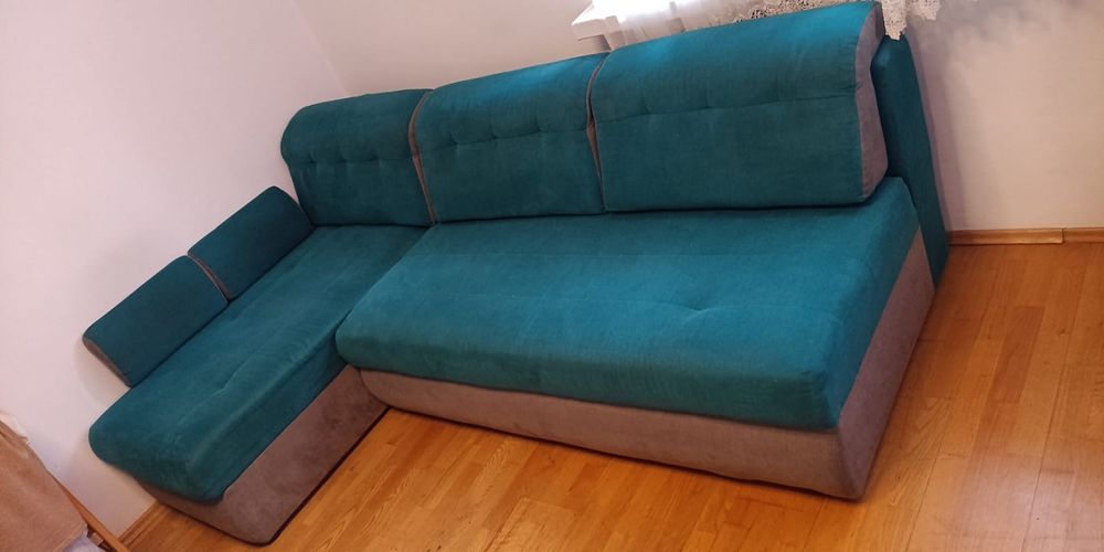 Rozkładana sofa z funkcją spania