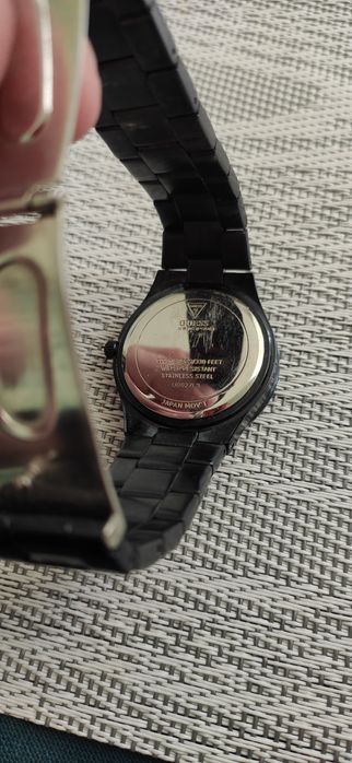 Часы женские.GUESS