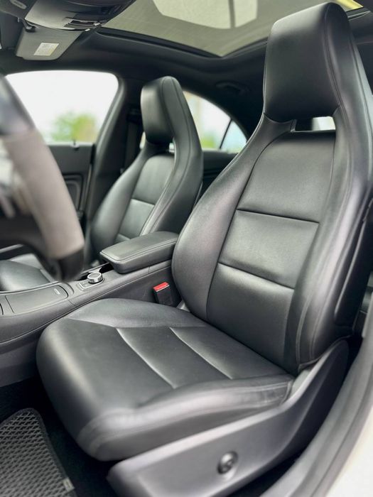 Mercedes Benz CLA