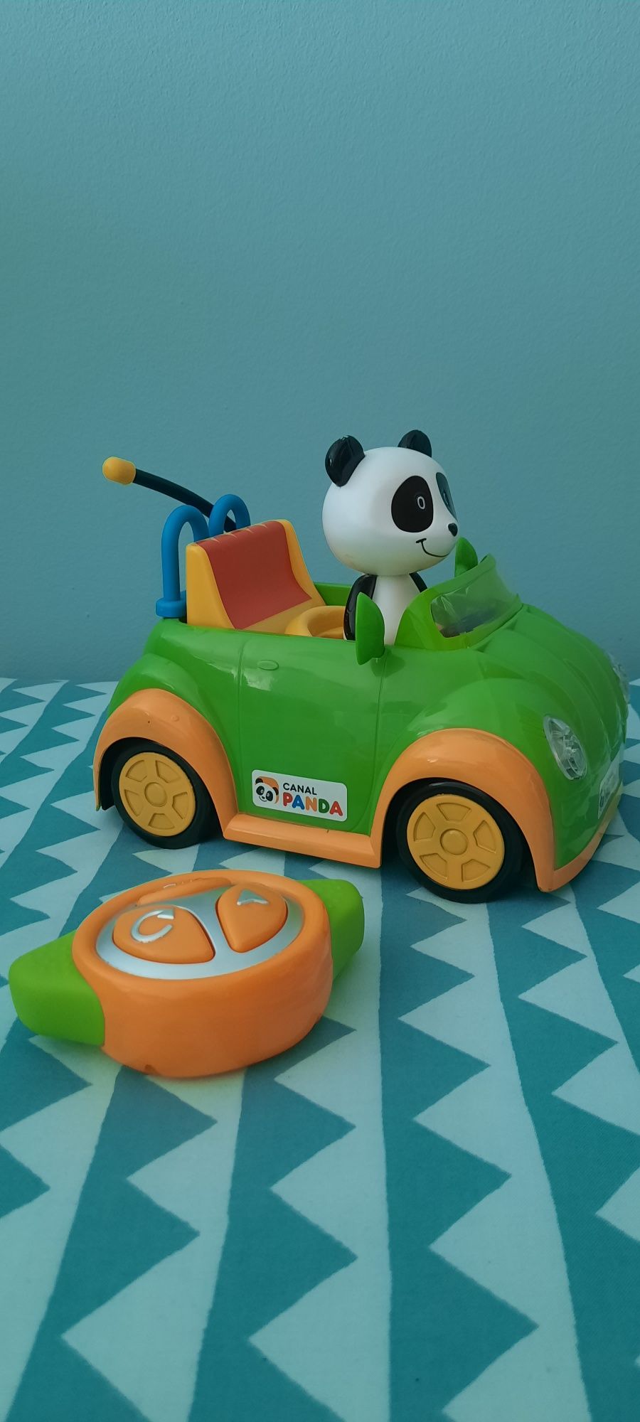 Carro telecomandado Panda