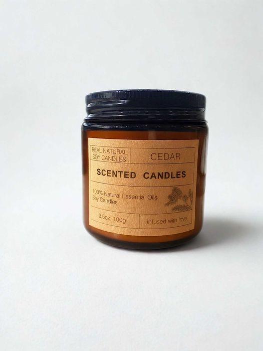 Świeczka o zapachu cedru