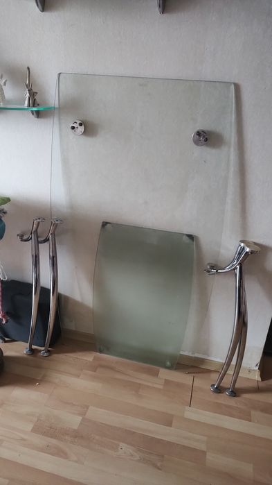 Стіл скляний, розібраний