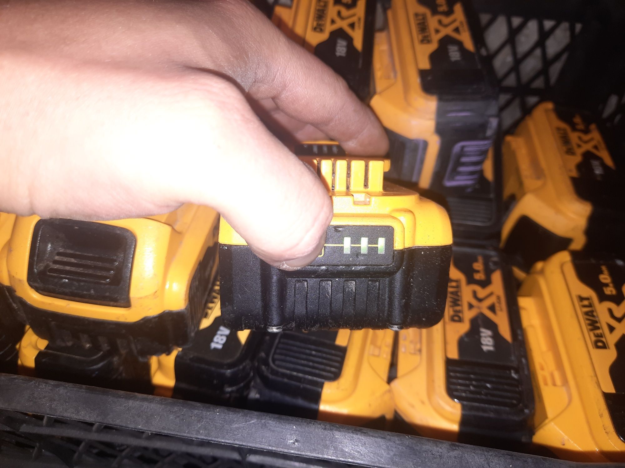 Akumulator DeWalt 5Ah 18V XR 2021 rok DCB184