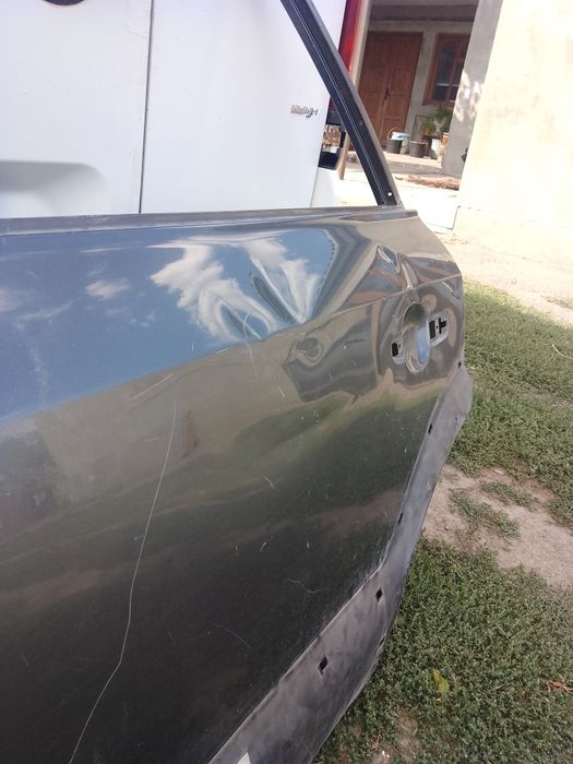 Двері Tucson 08 рік Hyundai