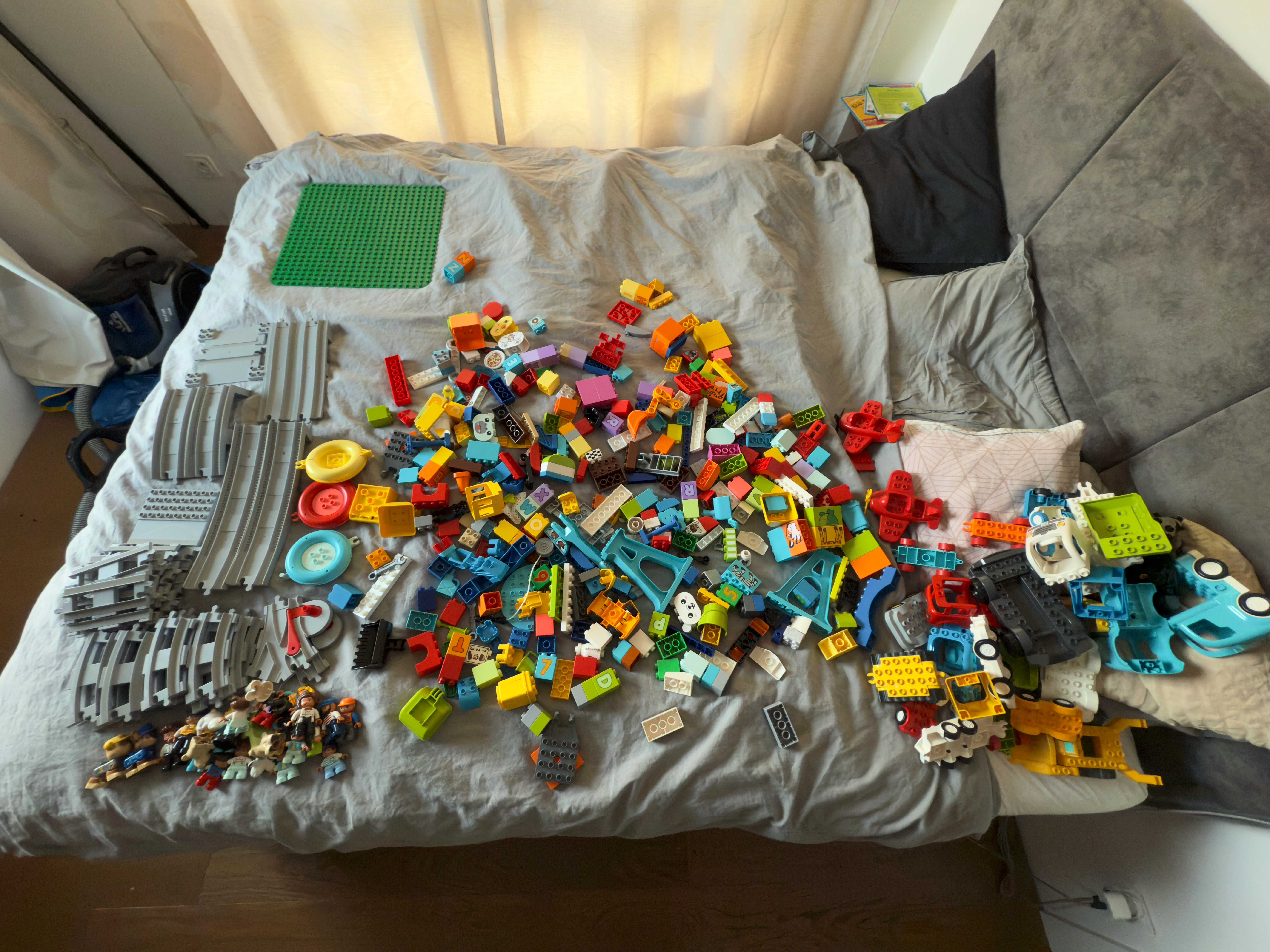 Lego Duplo MIx 8 kg Pociag Samochody Tory Figurki