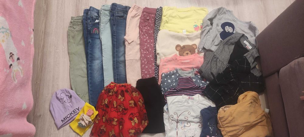 Продам великий пакет речей для дівчинки