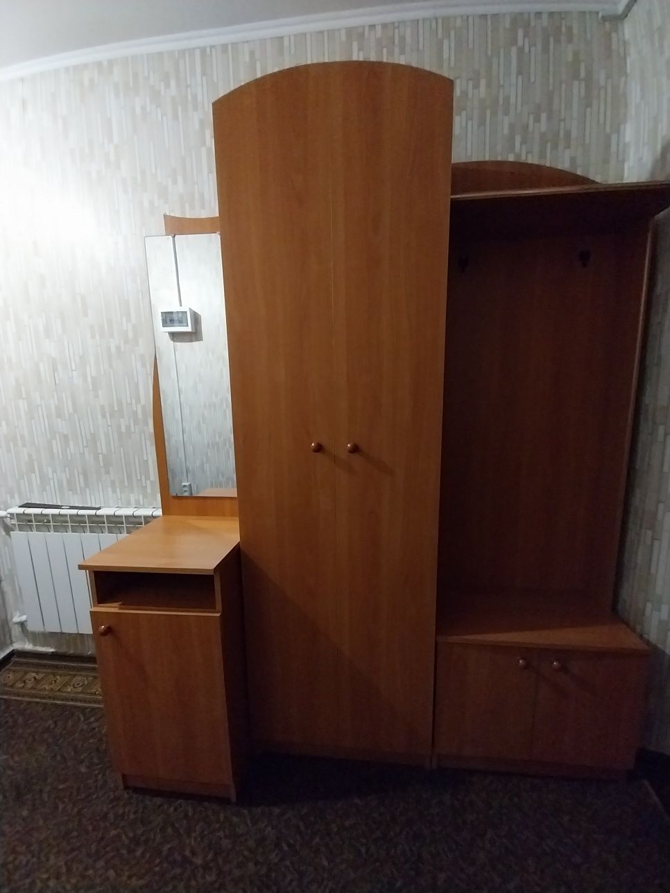 Продаж шаф в передпокій