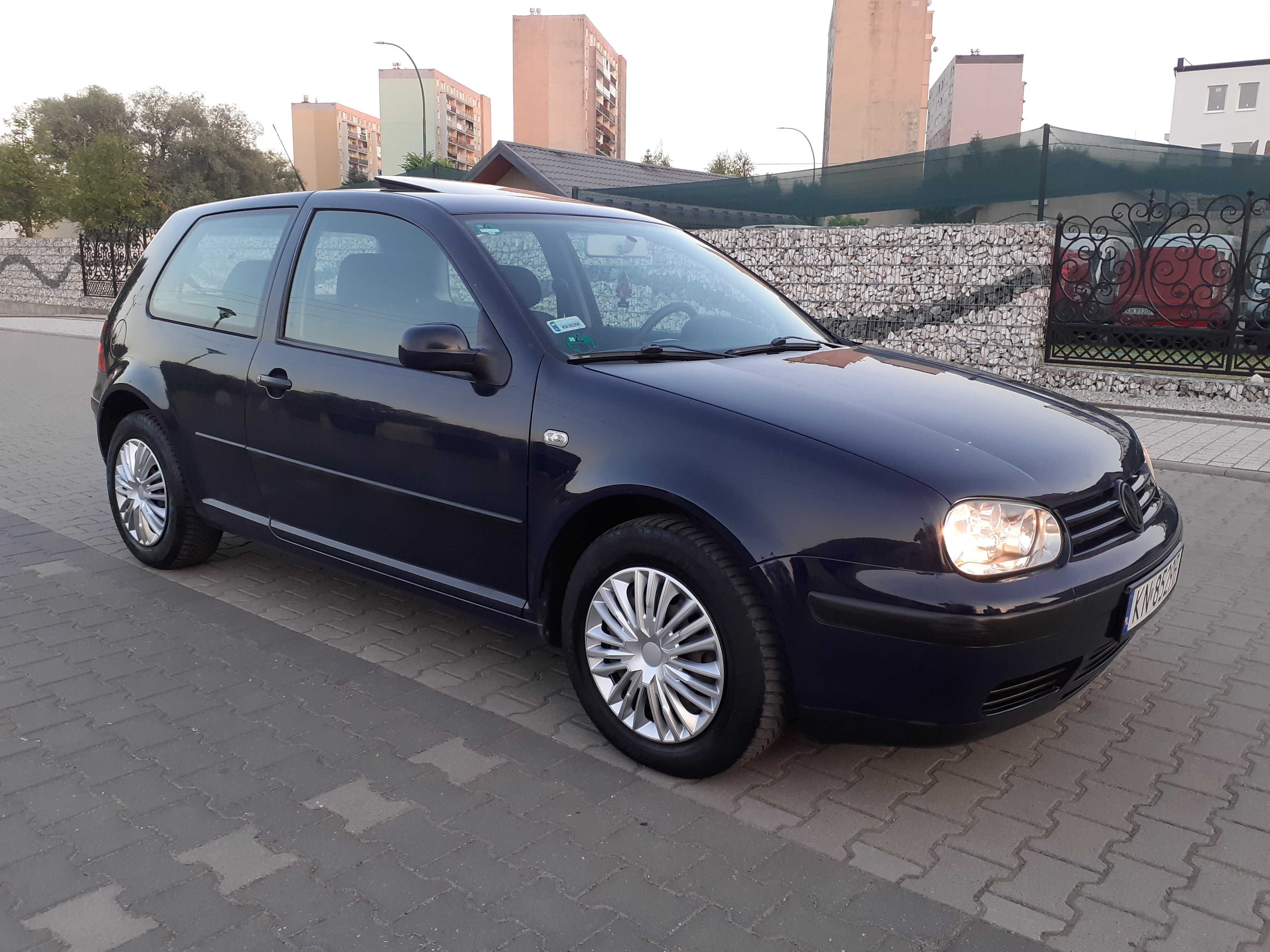 Vw Golf 1.6 2001r. Automat Sprawna Klima Niski Przebieg