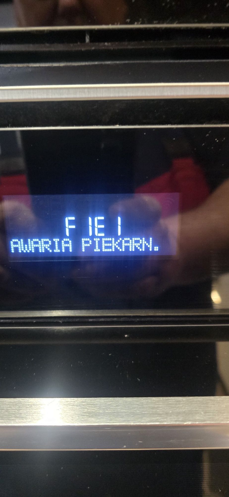 Piekarnik WHIRLPOOL W7OM44S1PBLPiekarnik Whirlpoola W7OM44S1PBL