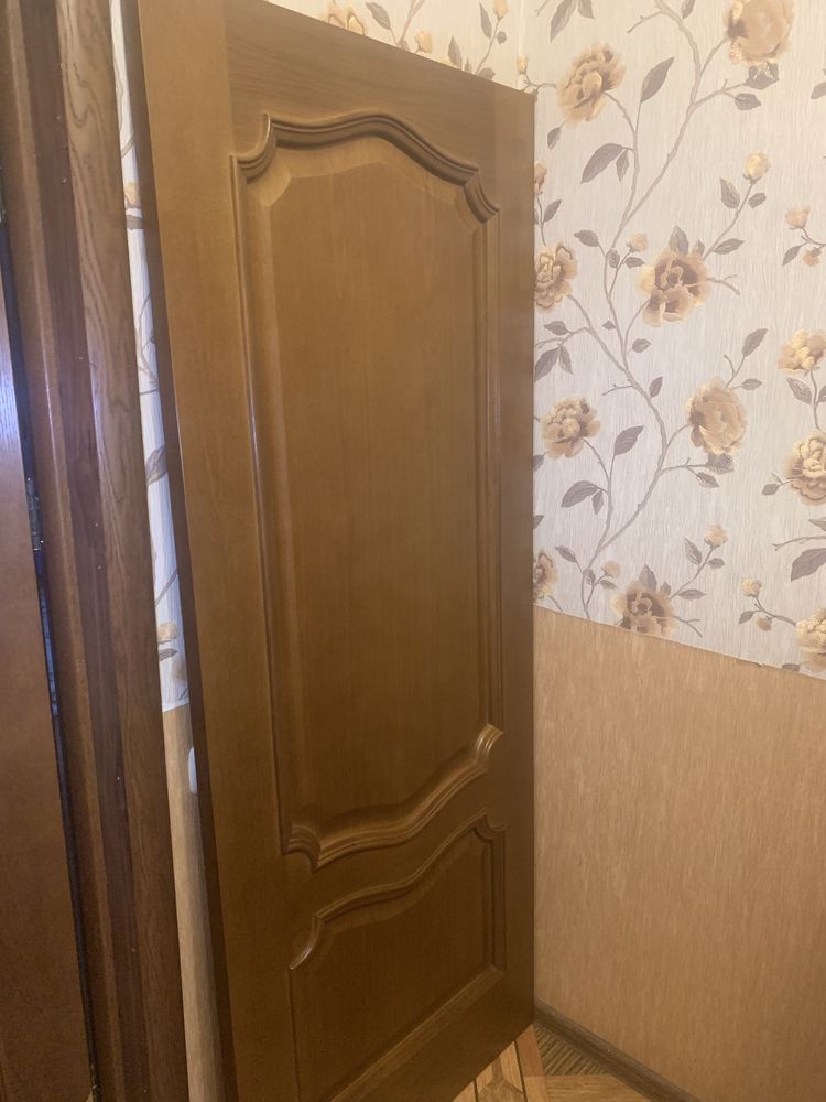 Двері міжкімнатні деревʼяні шпоновані 2м *0,8 м
