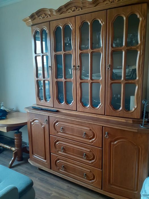 Komoda, kredens, witryna

18