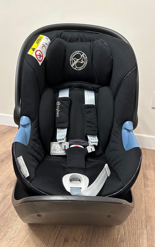 Продам Автокрісло Cybex Aton M i-Size з базою!