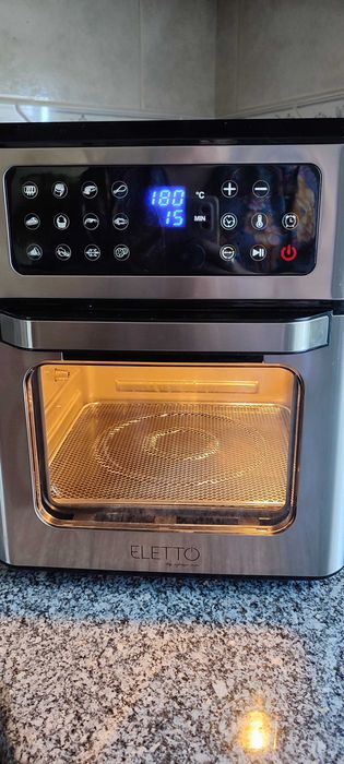 Forno ar multifunções Eletto