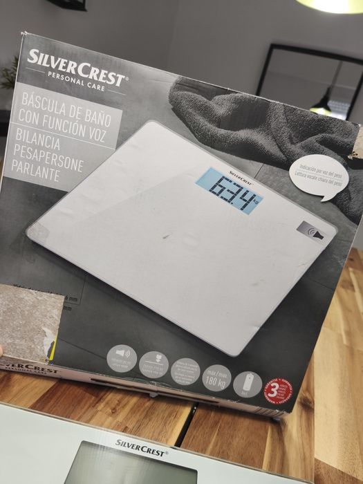 Balança em vidro digital com alta voz nova