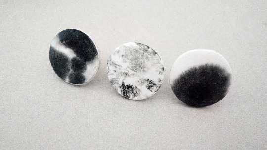 Brincos luas três brincos diferentes