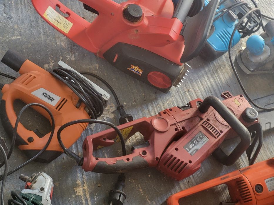 електро інструмент розпродаж з гаража не потрібно. німецький інструмен