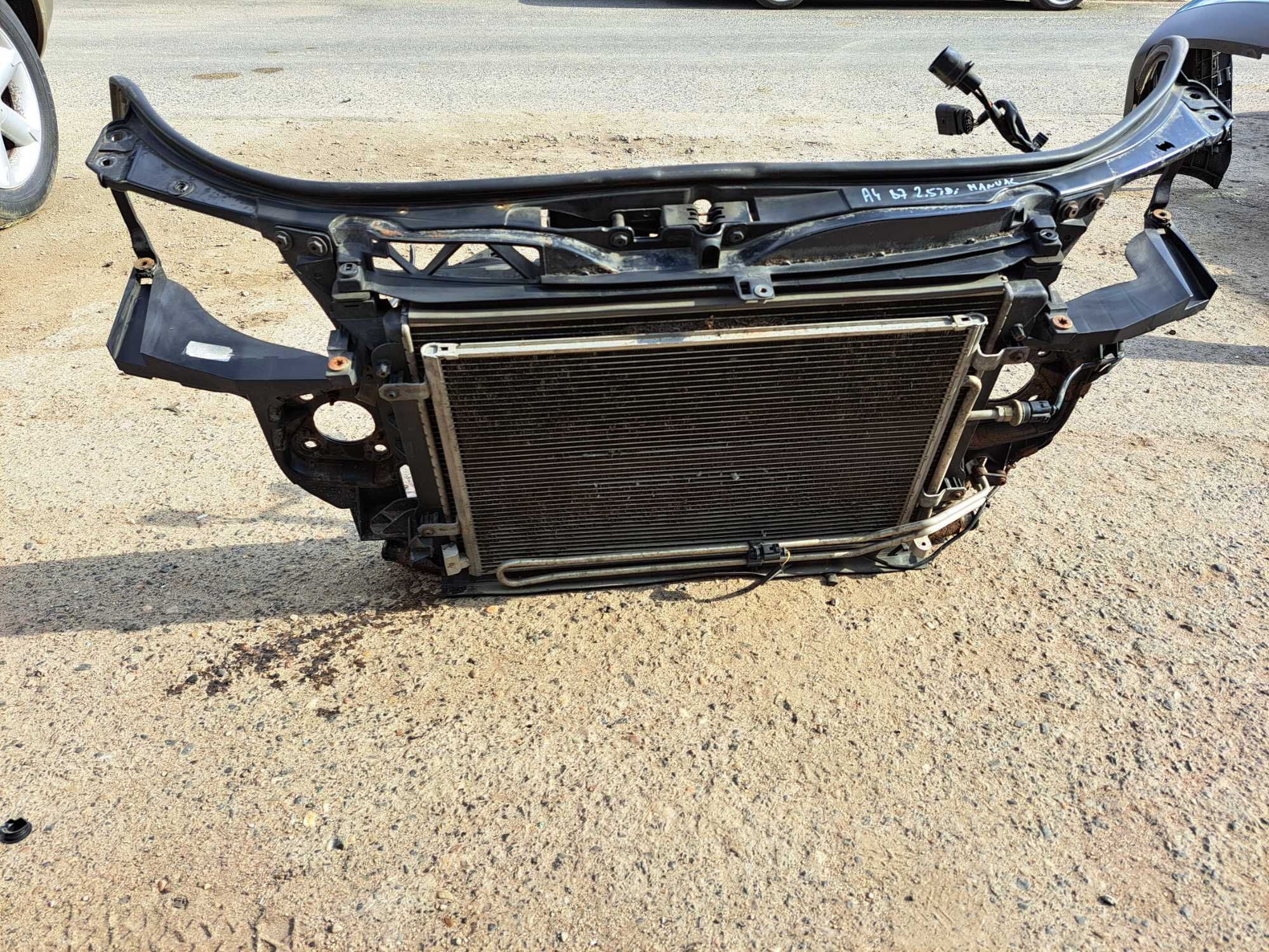 Pas przedni chłodnice wentylator Audi A4 B7 2.5 tdi manual
