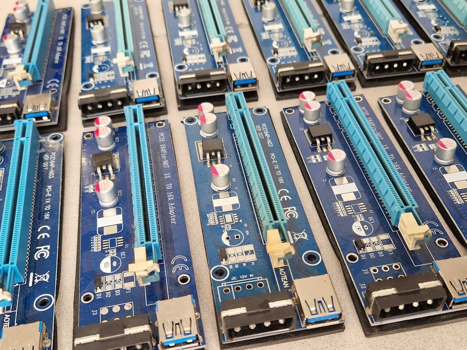 Risers para placas gráficas com cabo USB