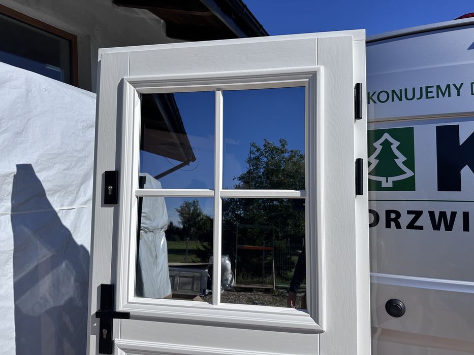 Drzwi zewnętrzne drewniane OD RĘKI Czyste powietrze Cała Polska białe