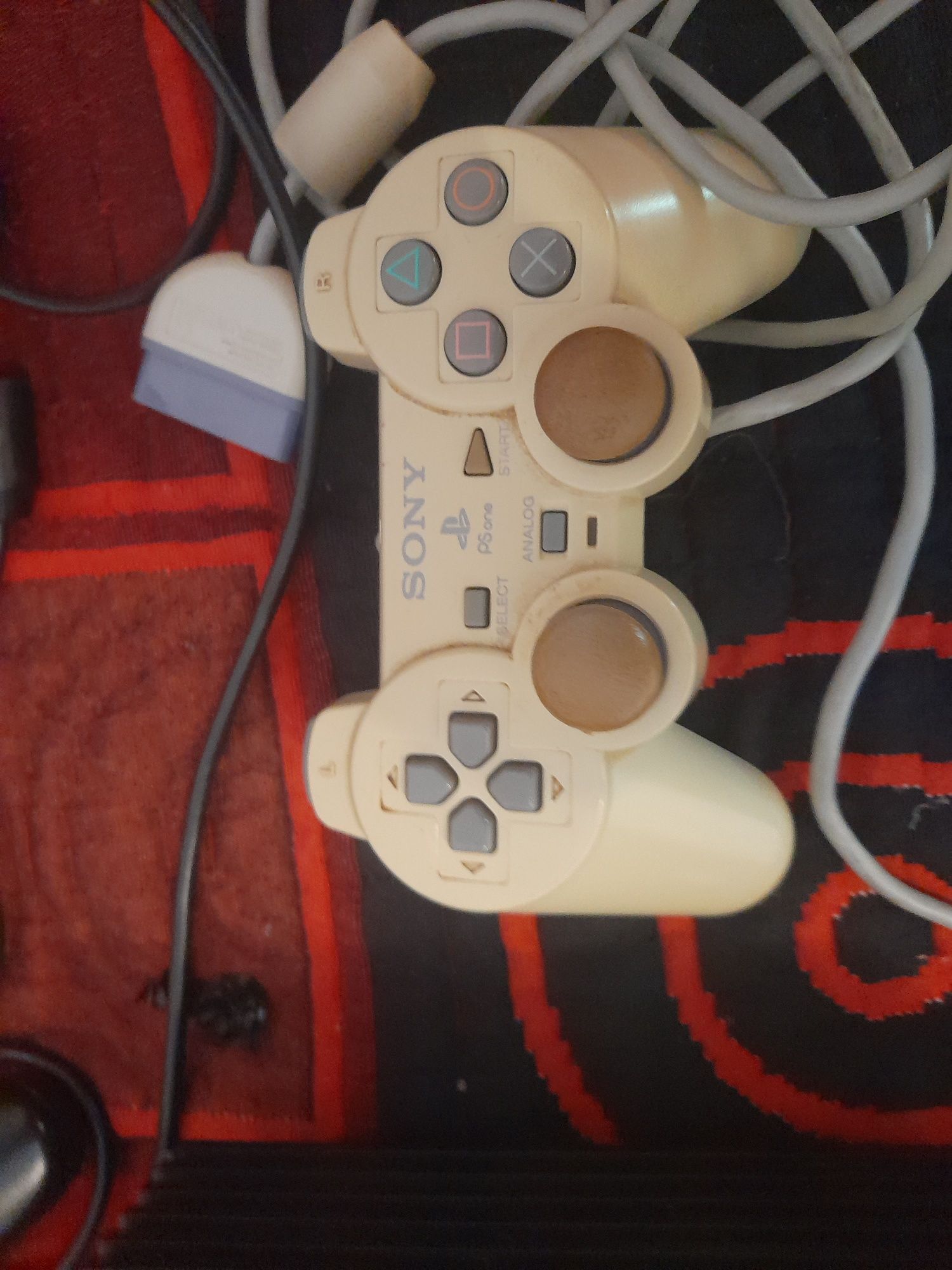 Ps2 em perfeito estado com 3 comandos  22 jogos